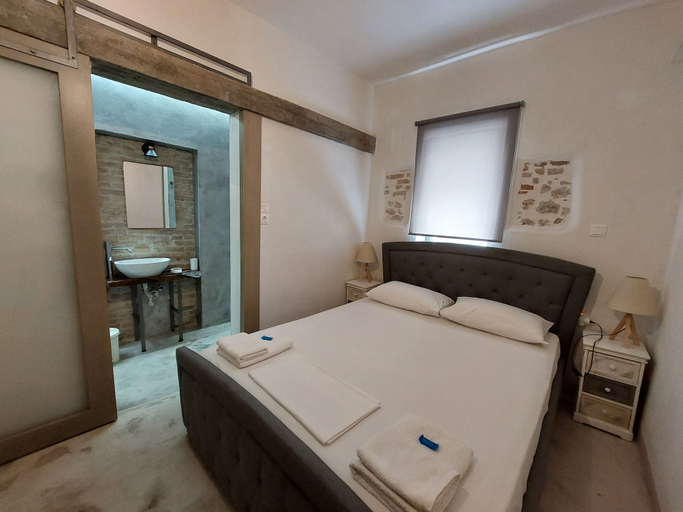 Bedroom 4, Evans House, Crete