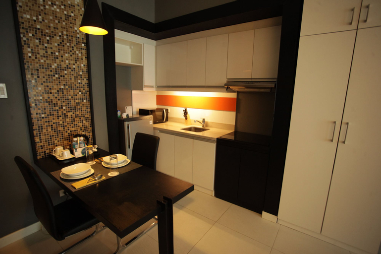 Dining Room 6