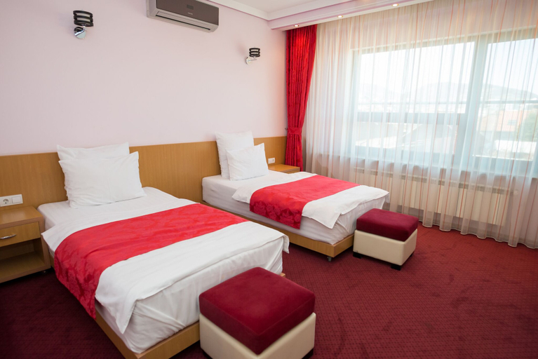 Bedroom 3, Pensiunea President, Deva