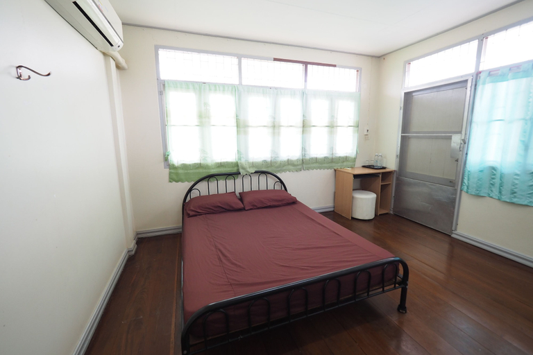 Bedroom 2, Frosty Homestay, Muang Kanchanaburi