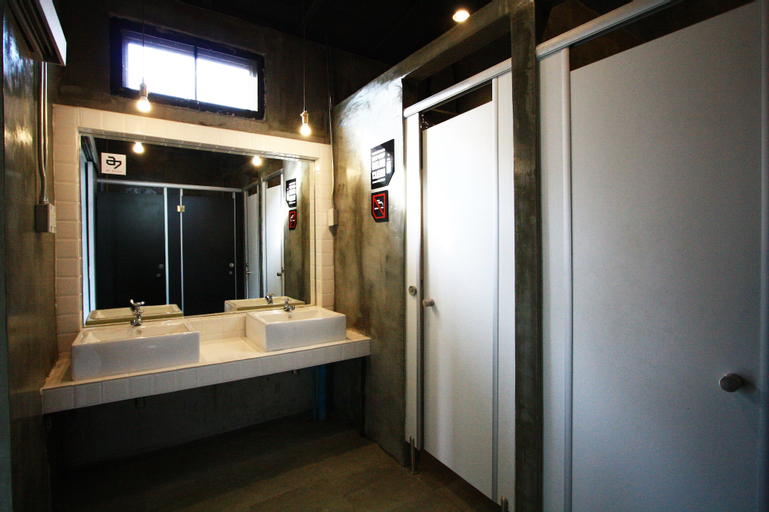Bedroom 5, A7 Hidden Hostel, Wattana
