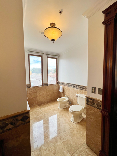 Bathroom 4, Hotel Plaza Grande, Quito
