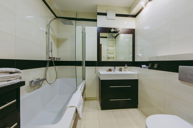 Bathroom, ShortStayPoland Leszczyńska - B14, Warsaw