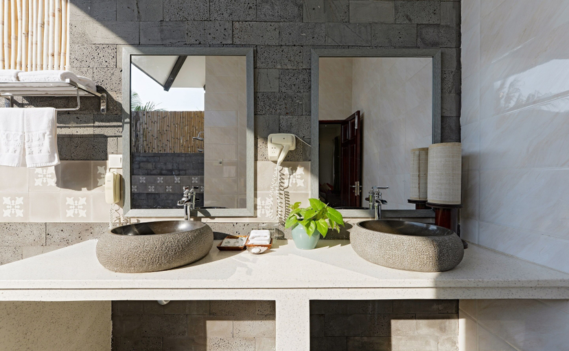 Bathroom 5, Ben Tre Riverside Resort, Bến Tre