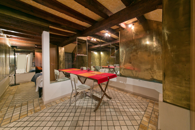 Others 5, Apartment Budget San Marco, Venezia