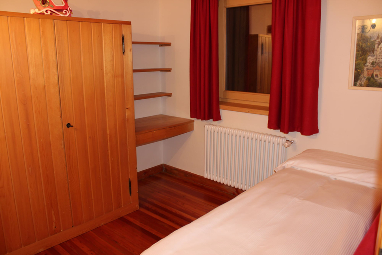 Bedroom 2, Chalet Elena, Sondrio
