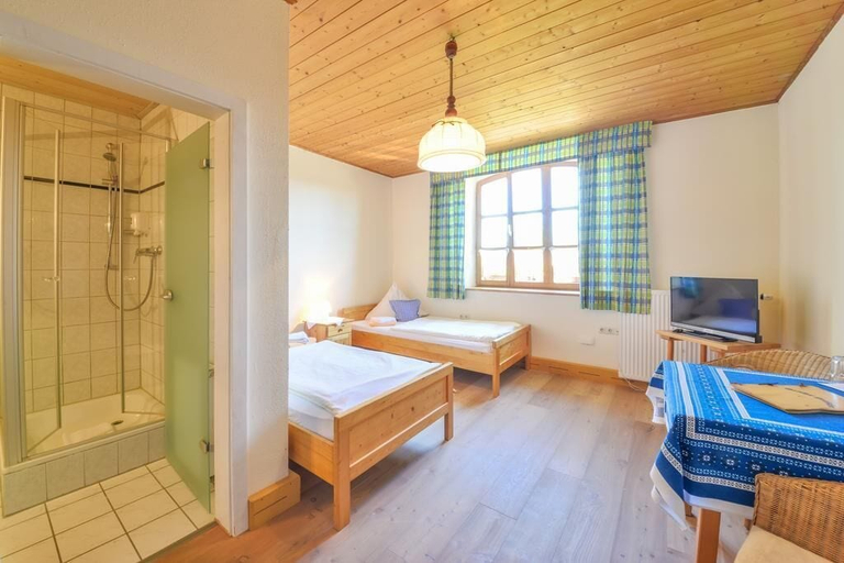 Bedroom 2, Gasthof Pritscher, Landshut