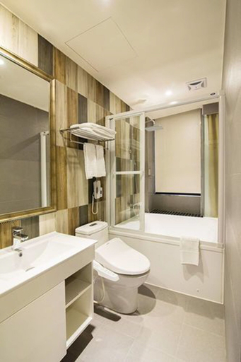 Bathroom 4, NING XIA No.2 INN, Taipei City