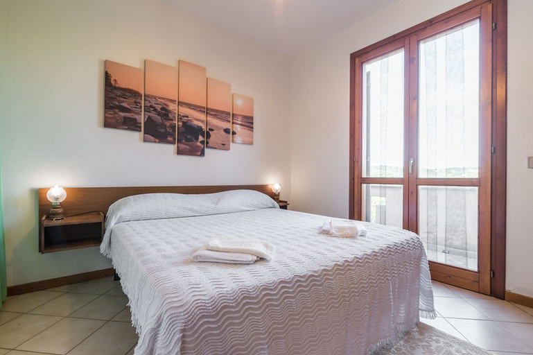 Bedroom 2, AffittaSardegna - Casa Andrea, Sassari