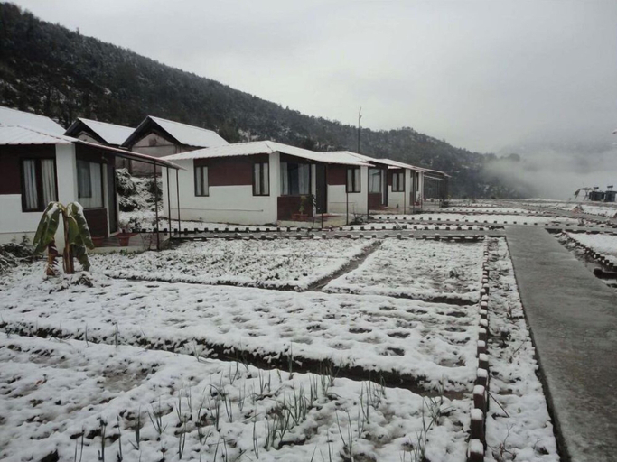 Exterior & Views 2, Buransh Heli Resort, Rudraprayag