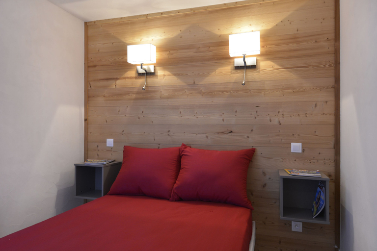Bedroom 2, OIP Plagne Bellecôte, Savoie