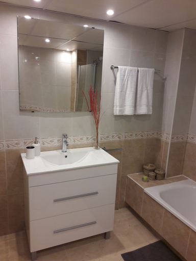 Bathroom 3, Apartamento en Marbella con vistas al golf, Málaga