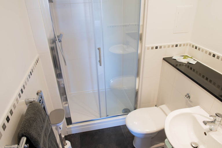 Bathroom 4, Toothbrush Apartments Waterfront - Adults Only, Suffolk