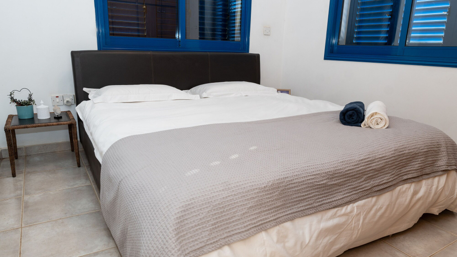 Bedroom 2, Villa Near the Beach