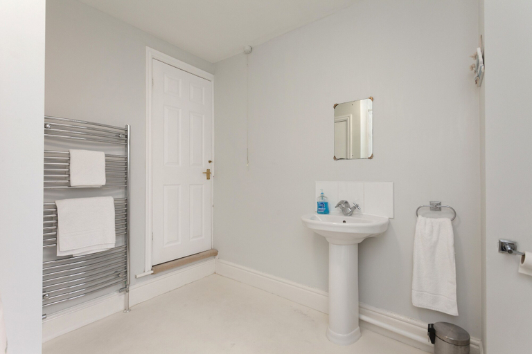 Bathroom 3, Bodmin 2 bedroom house, Sefton