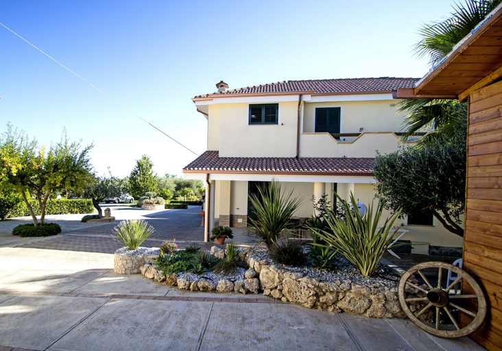 Exterior & Views 2, Villa Garden, Vibo Valentia