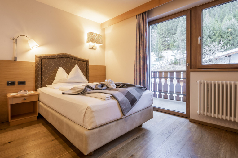 Bedroom 3, Hotel Cesa Tyrol, Trento