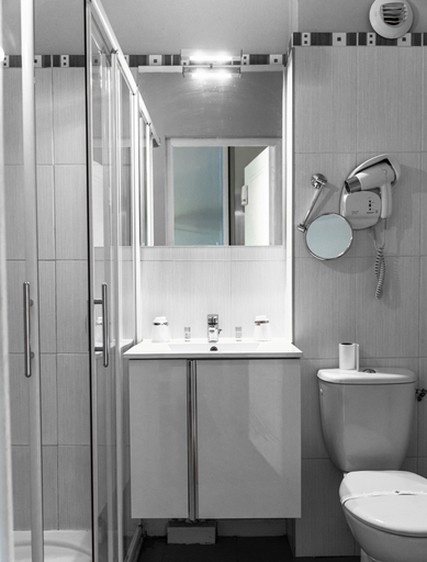 Bathroom 4, Le Mas De Gaujac, Aude