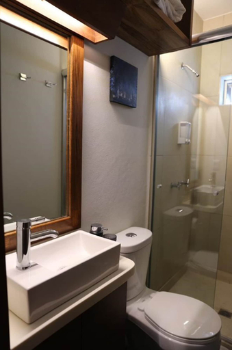 Bathroom, JUUB One bedroom apt at Perfect Location, Mexico City
