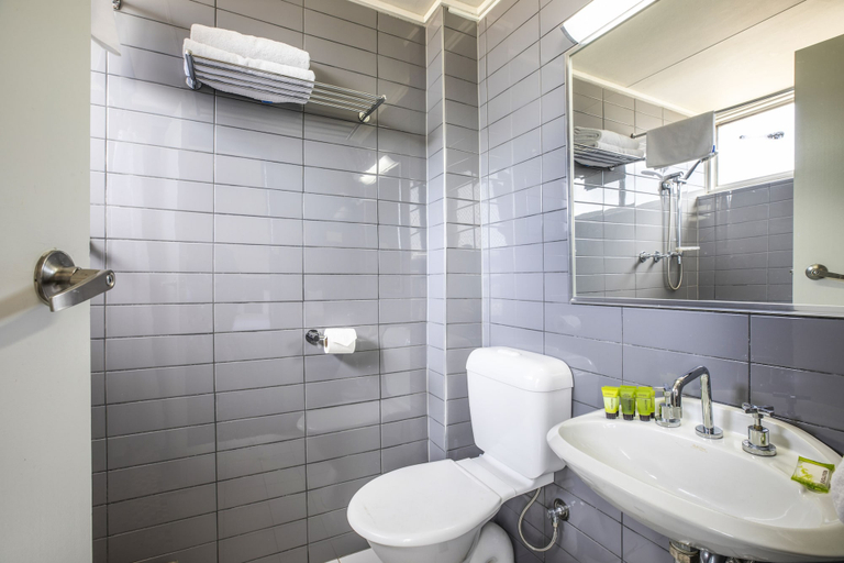 Bathroom 4, Nightcap at Glengala Hotel, Melbourne