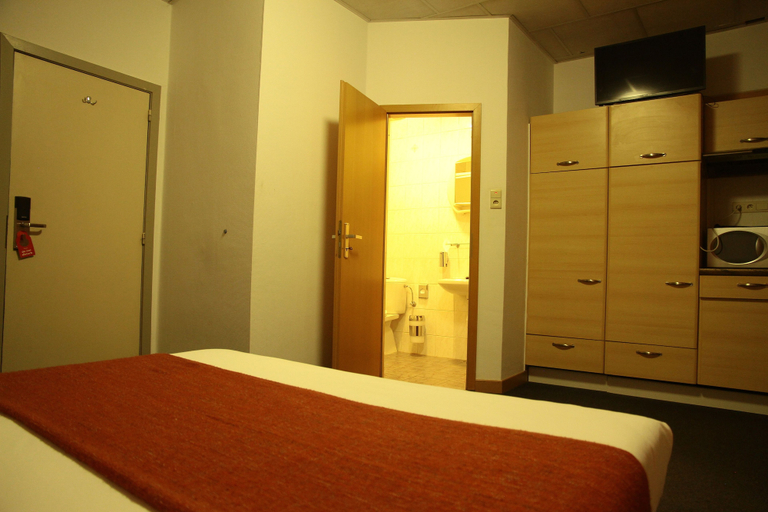 Bedroom 3, Hotel De Spiegel, Oost-Vlaanderen