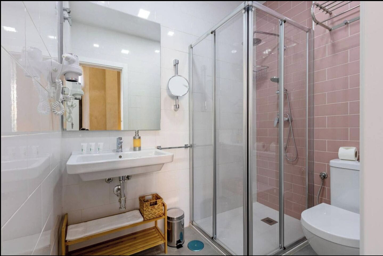 Bathroom 2, San Agustín, Sevilla