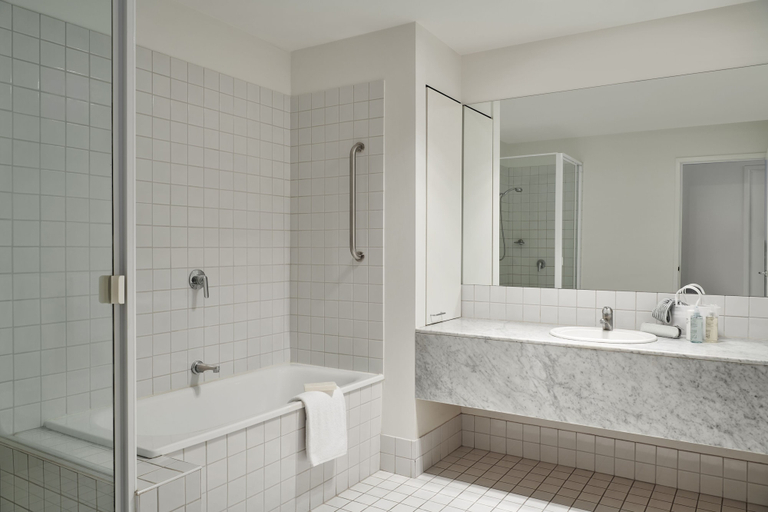 Bathroom 4, Punthill Manhattan, Melbourne
