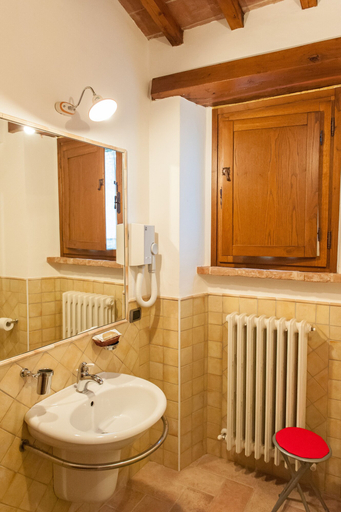 Bathroom 4, La Fonte di Montebuono, Perugia