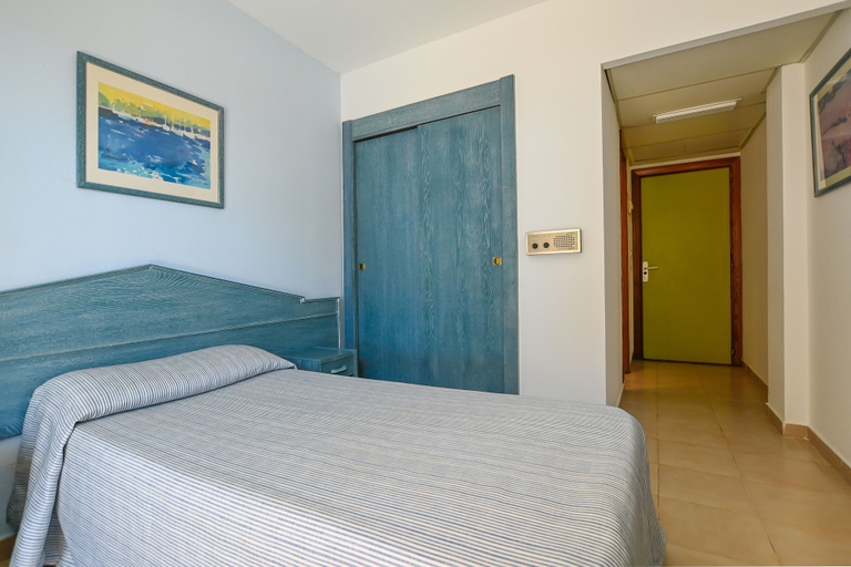 Bedroom 3, Hotel Alondra, Baleares