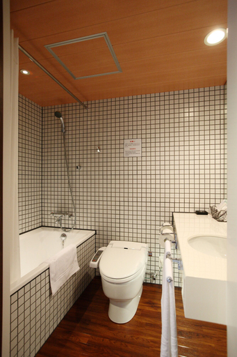 Bathroom 5, Sutton Hotel Hakata City, Fukuoka