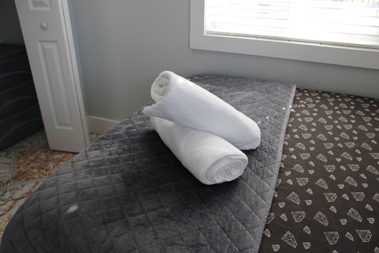 Bedroom 3, Lucky Charm 401, Miami-Dade
