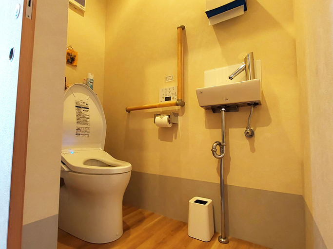 Bathroom 4, Shikinomori Shibian, Satsuma