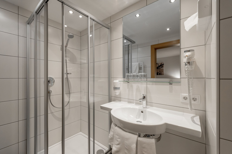 Bathroom 5, Apart Hotel Garni Wieser - Sölden, Imst