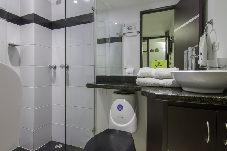 Bathroom 4, Ayenda 1254 Mi Colombia, Medellín