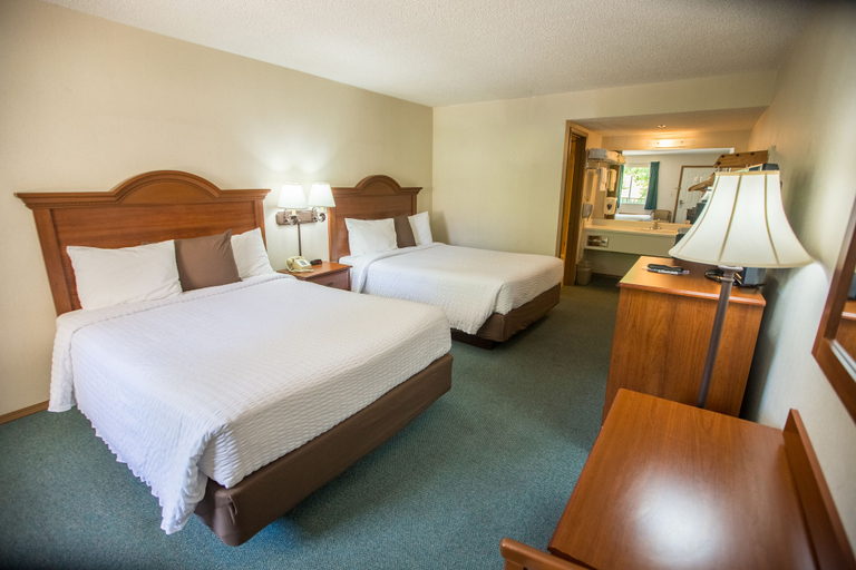Bedroom 4, Green Gables Inn, Taney
