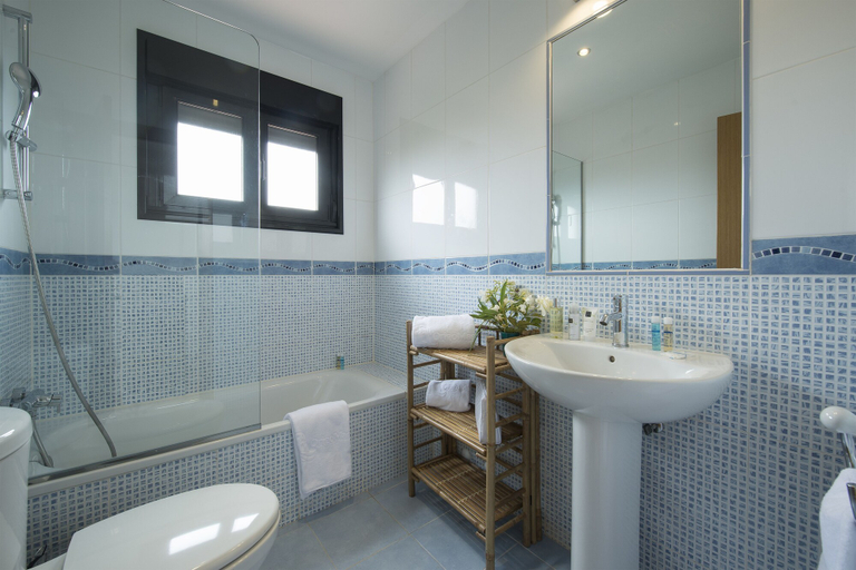 Bathroom 4, Fuerteventura Origo Mare Resort, Las Palmas