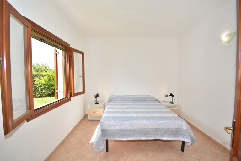 Bedroom 2, Airone Apartment, Nuoro