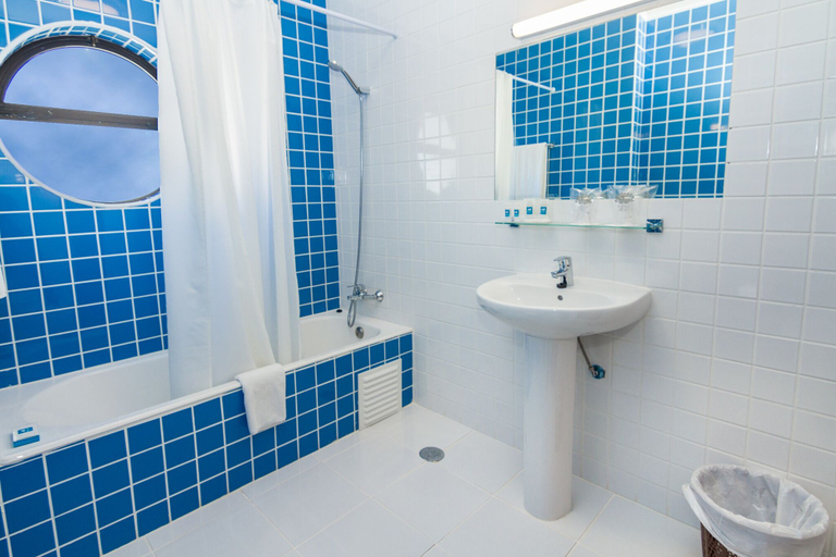 Bathroom 4, Mirachoro Praia da Rocha, Portimão