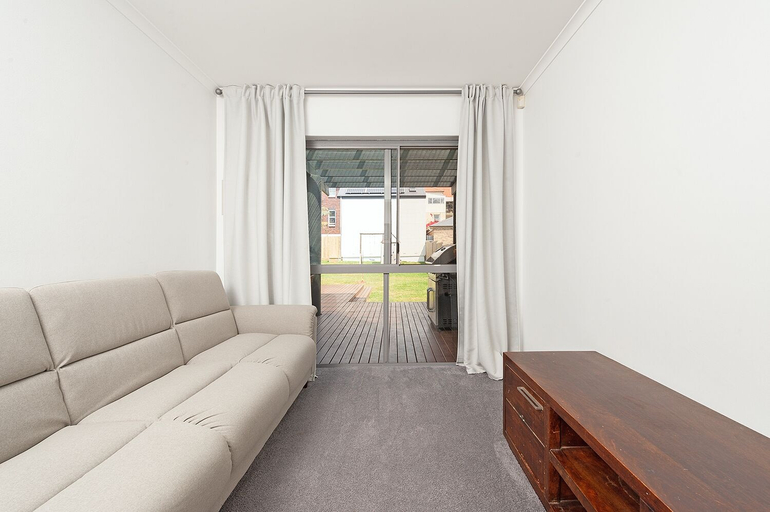 Others 5, Large Family Home Bondi, Sydney