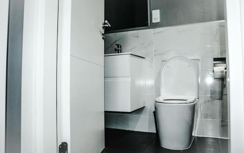 Bathroom, Ap1 Embassy Gardens, Accra