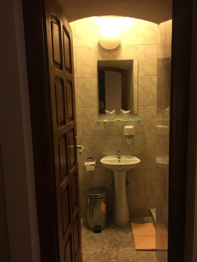 Bathroom 3, Villa Mariner