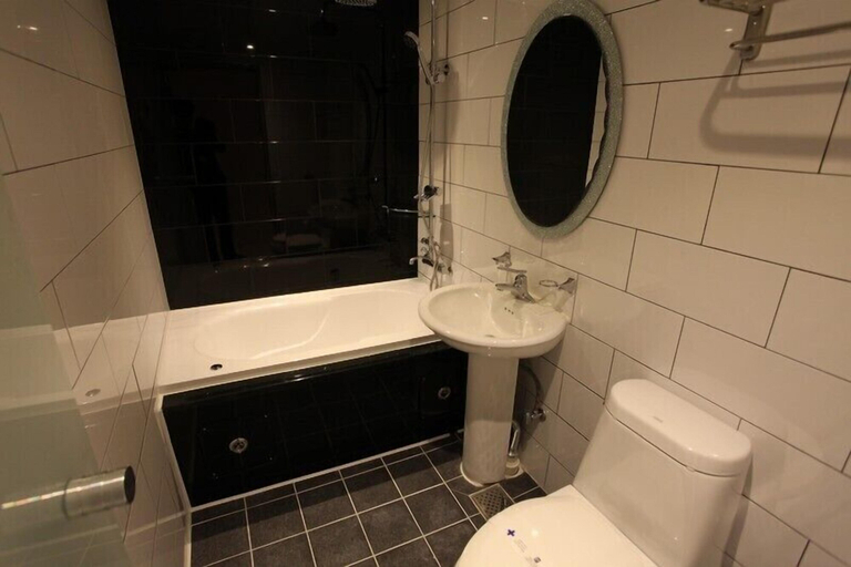 Bathroom 3, Bene Hotel, Bupyeong