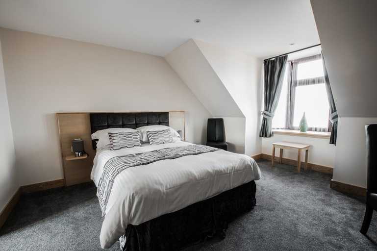 Bedroom 2, Seaview Hotel, Aberdeenshire