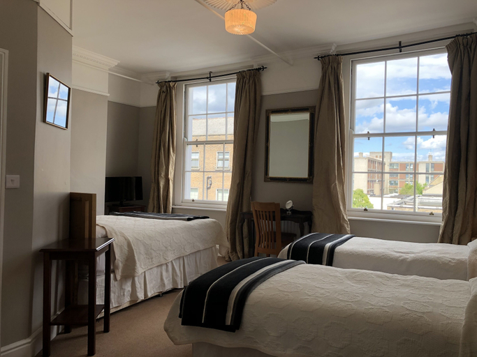 Bedroom 2, Harvey's Guesthouse, Dublin