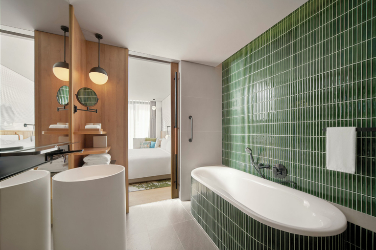 Bathroom 5, The Yacht Hotel by DC, Hạ Long