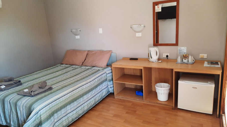Bedroom 2, Boab Inn, Derby-West Kimberley