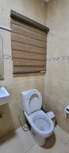 Bathroom 4, Alma House, Accra