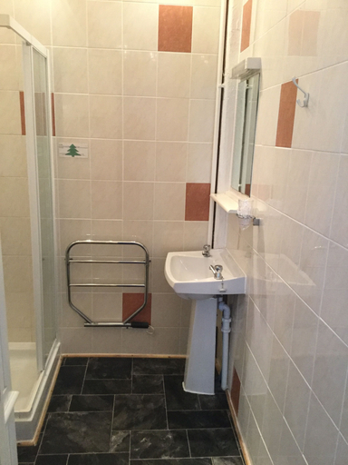 Bathroom, Newburgh Guesthouse, Torbay