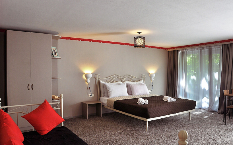 Bedroom 1, Art Hotel Claude Monet, Tbilisi