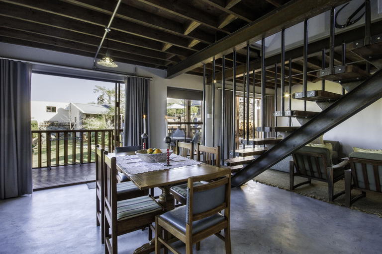 Food & Drinks 5, A Hilltop Country Retreat, Overberg